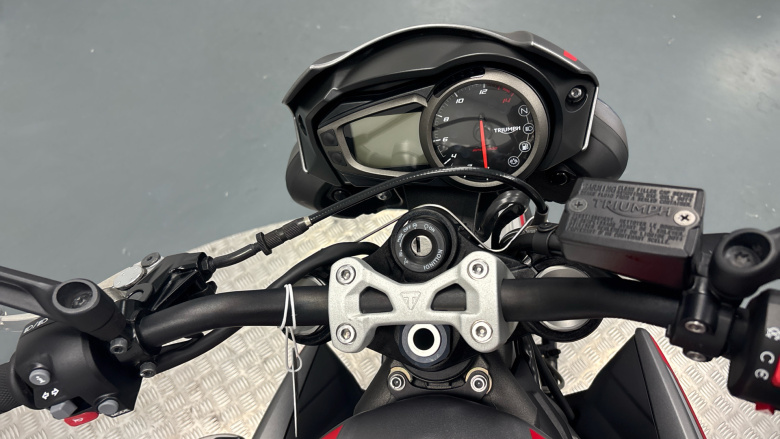 Triumph Street Triple R (20MY)